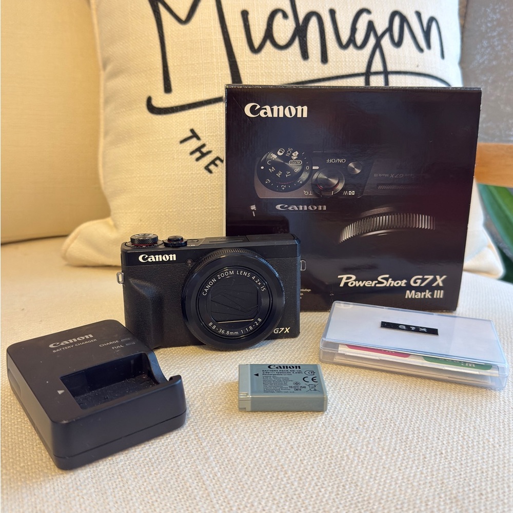 Canon PowerShot G7X Mark III - Black